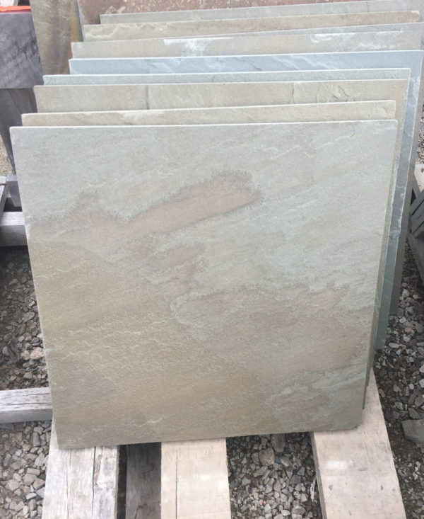 PA Bluestone tile 1″ and 1.5″ thick full color Atlantic Mulch